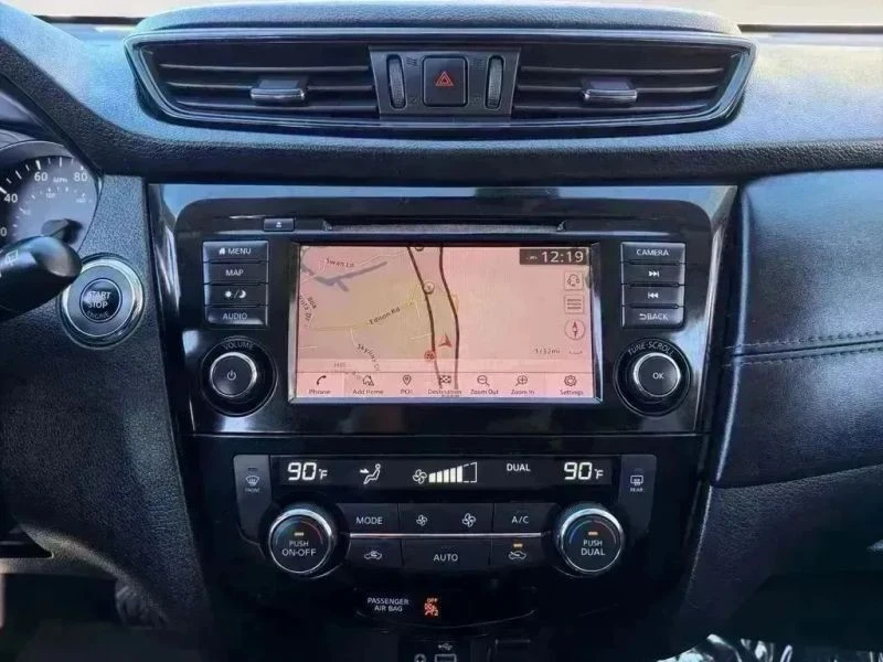2018 Nissan Rogue - Image 11 of 12