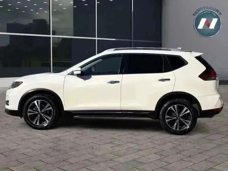 2018 Nissan Rogue - Image 2 of 12
