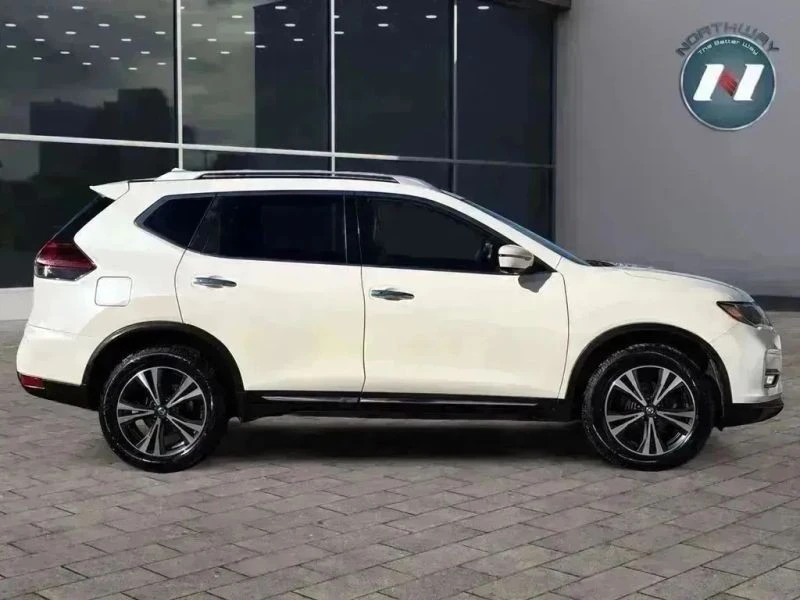 2018 Nissan Rogue - Image 6 of 12