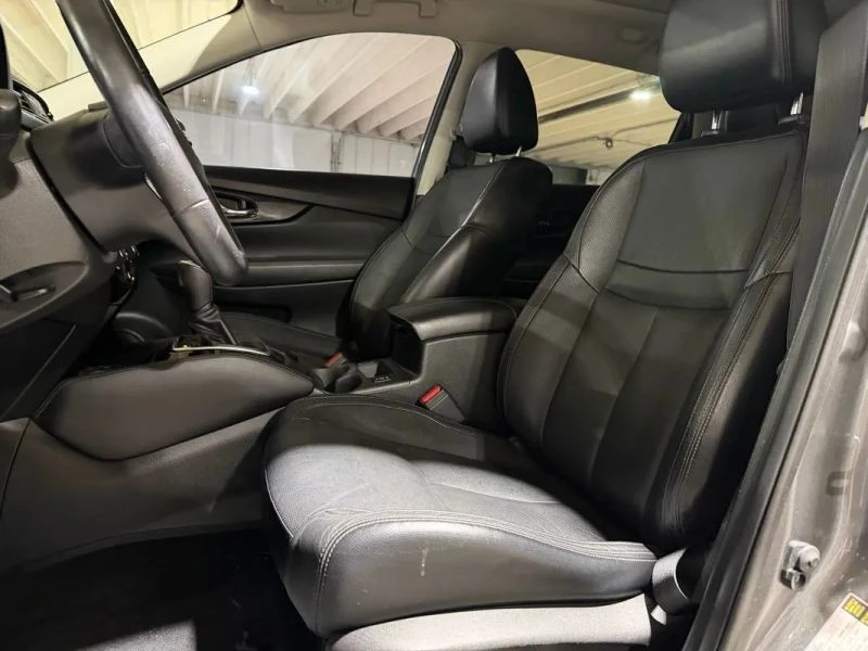 2018 Nissan Rogue - Image 9 of 12