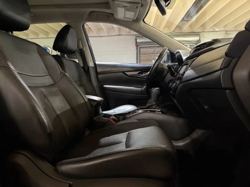 2018 Nissan Rogue - Image 10 of 12