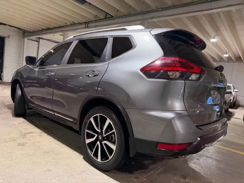 2018 Nissan Rogue - Image 3 of 12