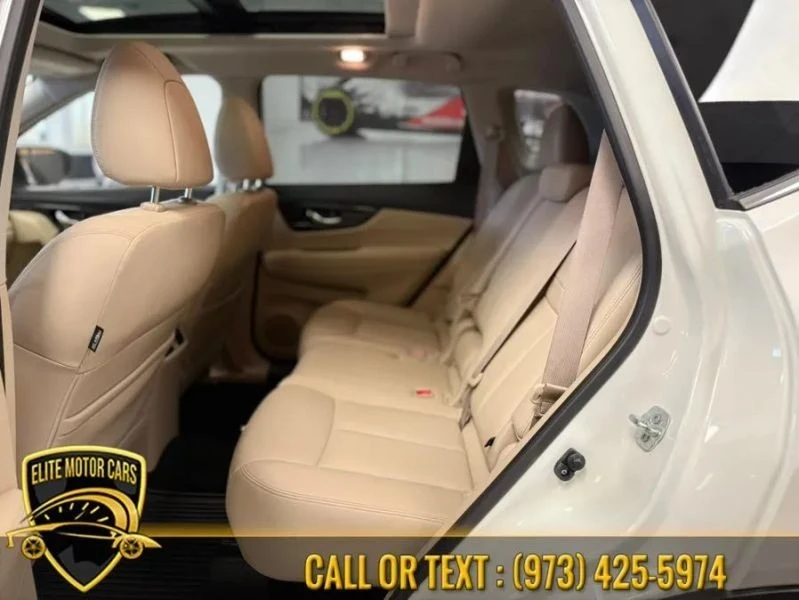 2018 Nissan Rogue - Image 10 of 12