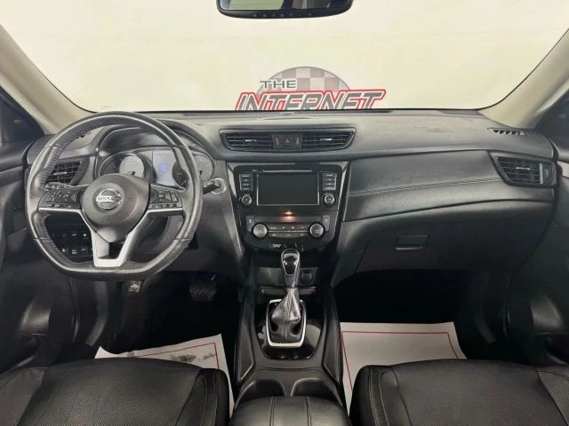 2018 Nissan Rogue - Image 11 of 12