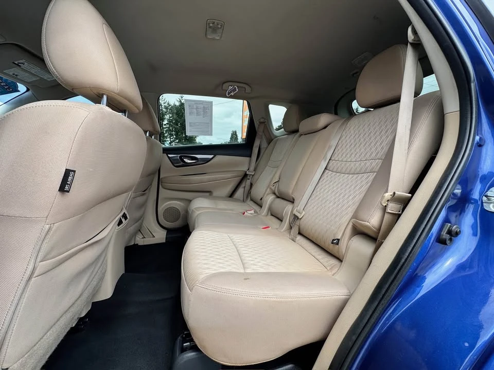 2018 Nissan Rogue - Image 8 of 16