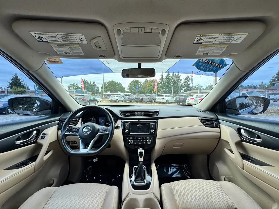 2018 Nissan Rogue - Image 12 of 16