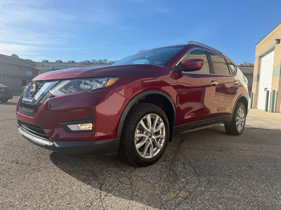 2018 Nissan Rogue - Image 3 of 4