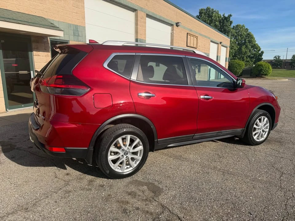 2018 Nissan Rogue - Image 2 of 4