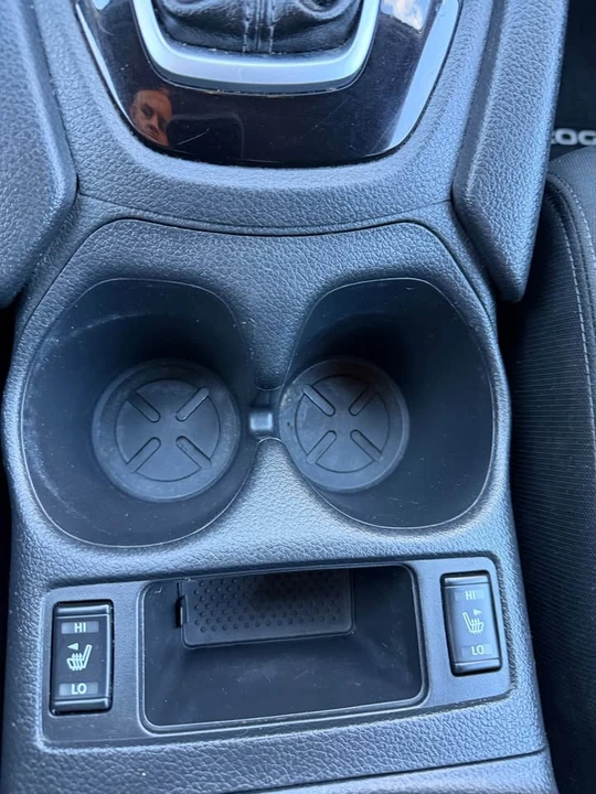 2018 Nissan Rogue - Image 14 of 18