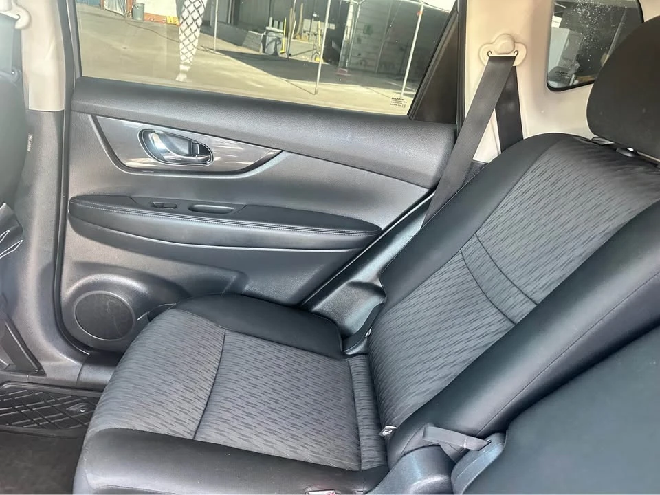 2018 Nissan Rogue - Image 6 of 8