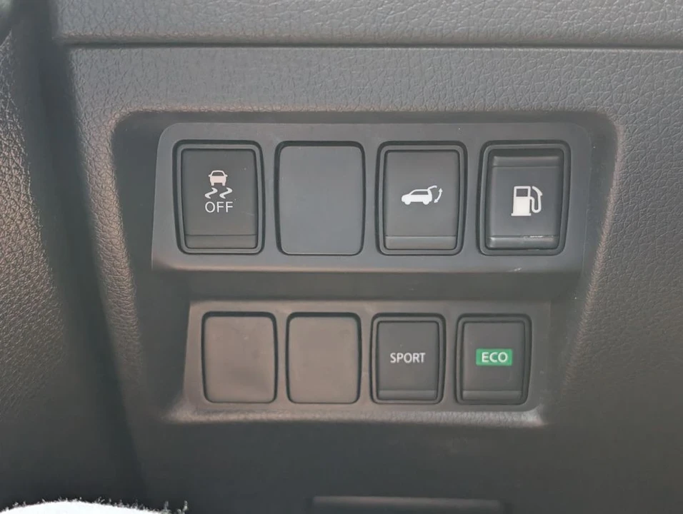 2018 Nissan Rogue - Image 18 of 21