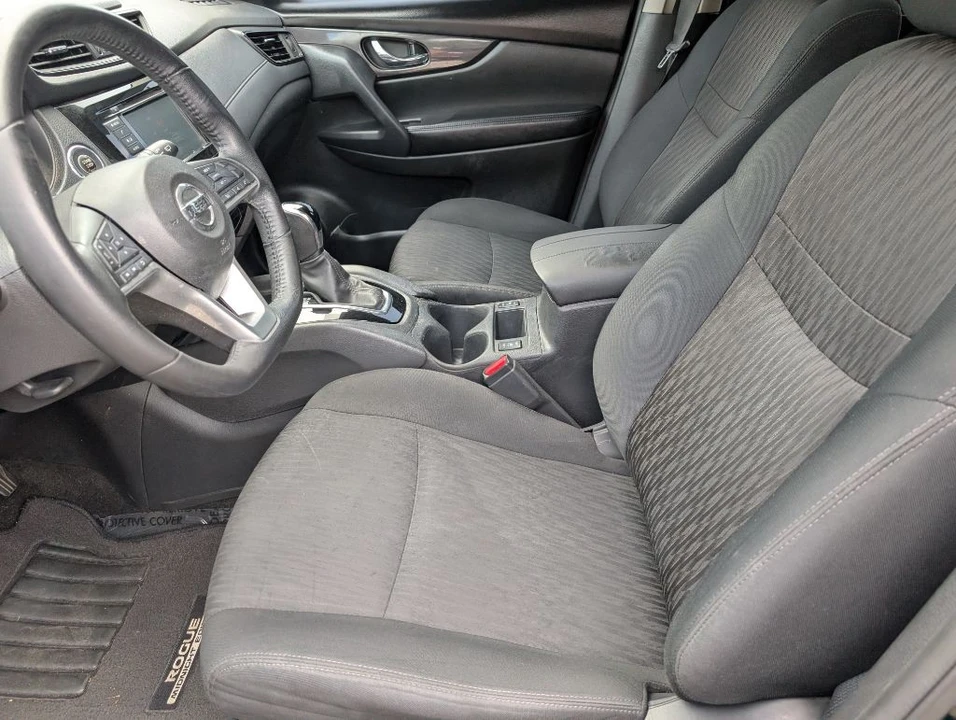 2018 Nissan Rogue - Image 13 of 21