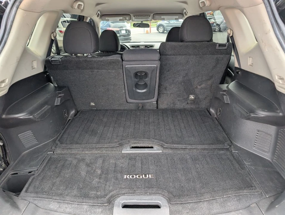2018 Nissan Rogue - Image 16 of 21