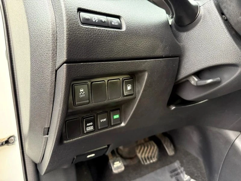 2018 Nissan Rogue - Image 12 of 12
