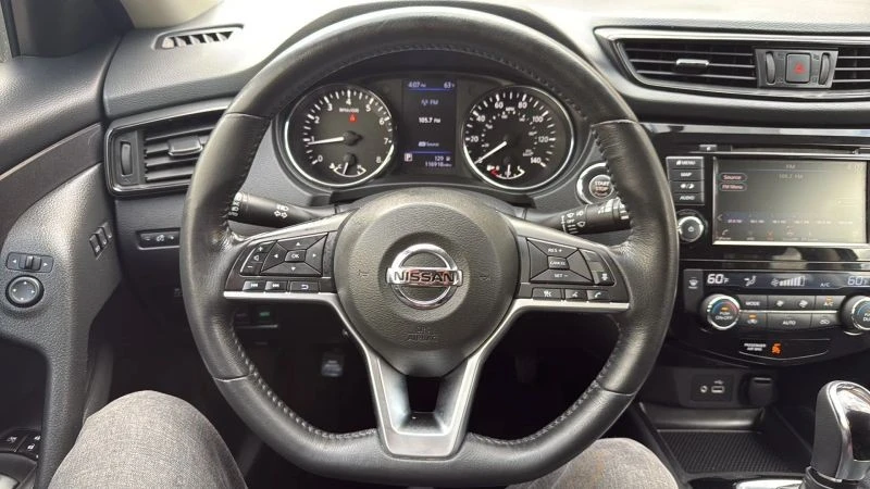 2018 Nissan Rogue - Image 10 of 12