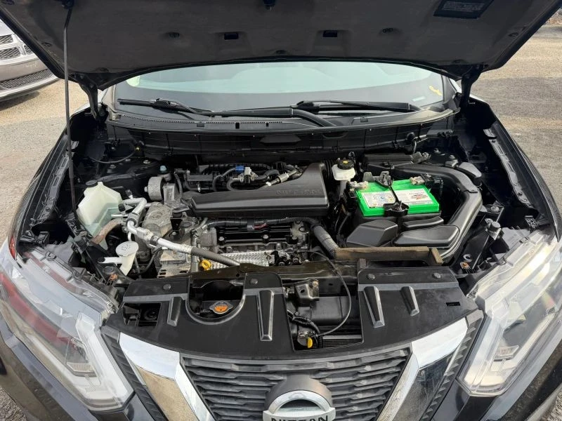 2018 Nissan Rogue - Image 10 of 12