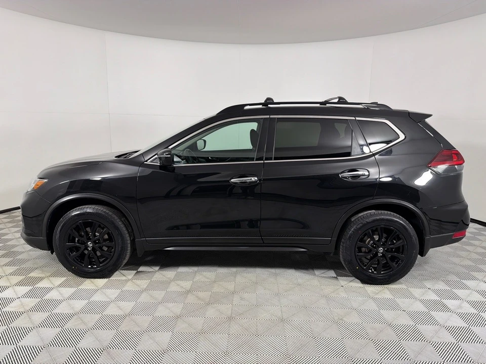 2018 Nissan Rogue - Image 8 of 12