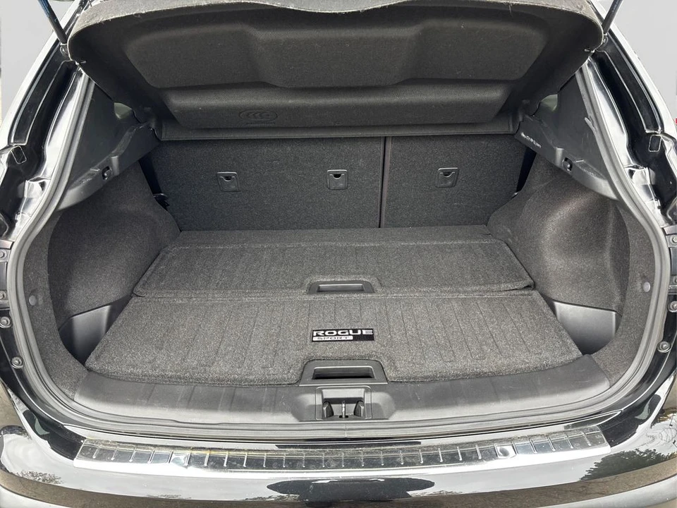 2018 Nissan Rogue - Image 11 of 12