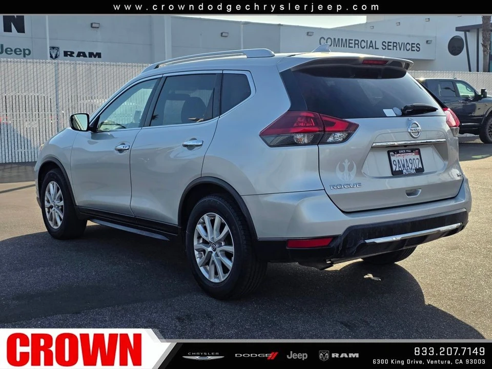 2018 Nissan Rogue - Image 5 of 12