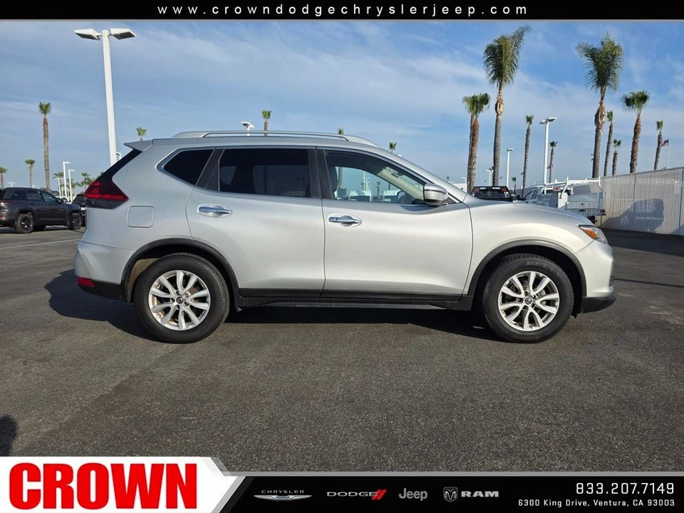 2018 Nissan Rogue - Image 8 of 12
