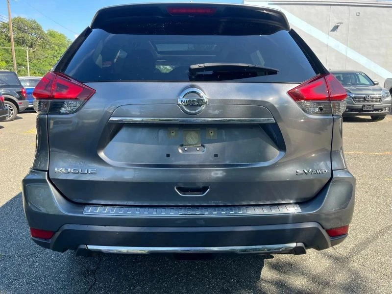 2018 Nissan Rogue - Image 6 of 12