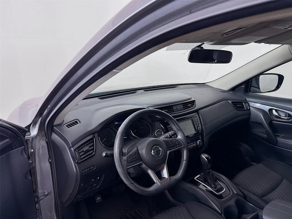 2018 Nissan Rogue - Image 6 of 14