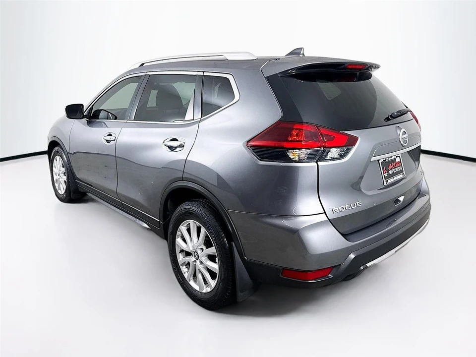 2018 Nissan Rogue - Image 5 of 14