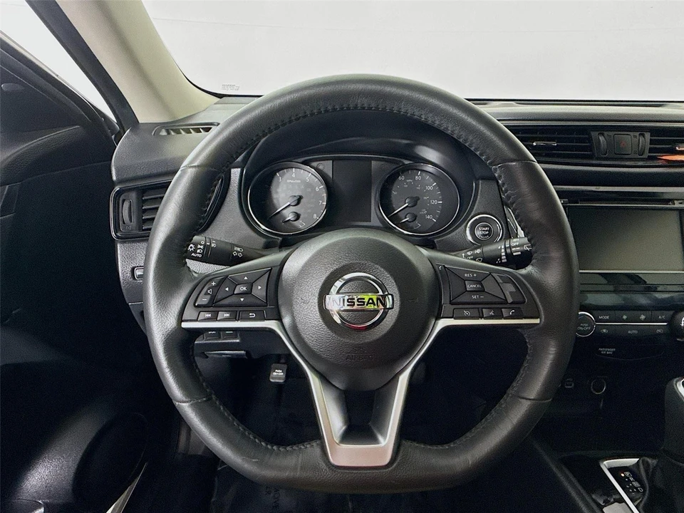 2018 Nissan Rogue - Image 11 of 21