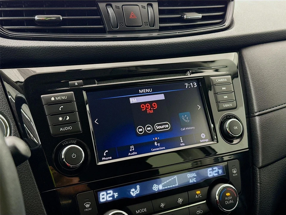 2018 Nissan Rogue - Image 14 of 21