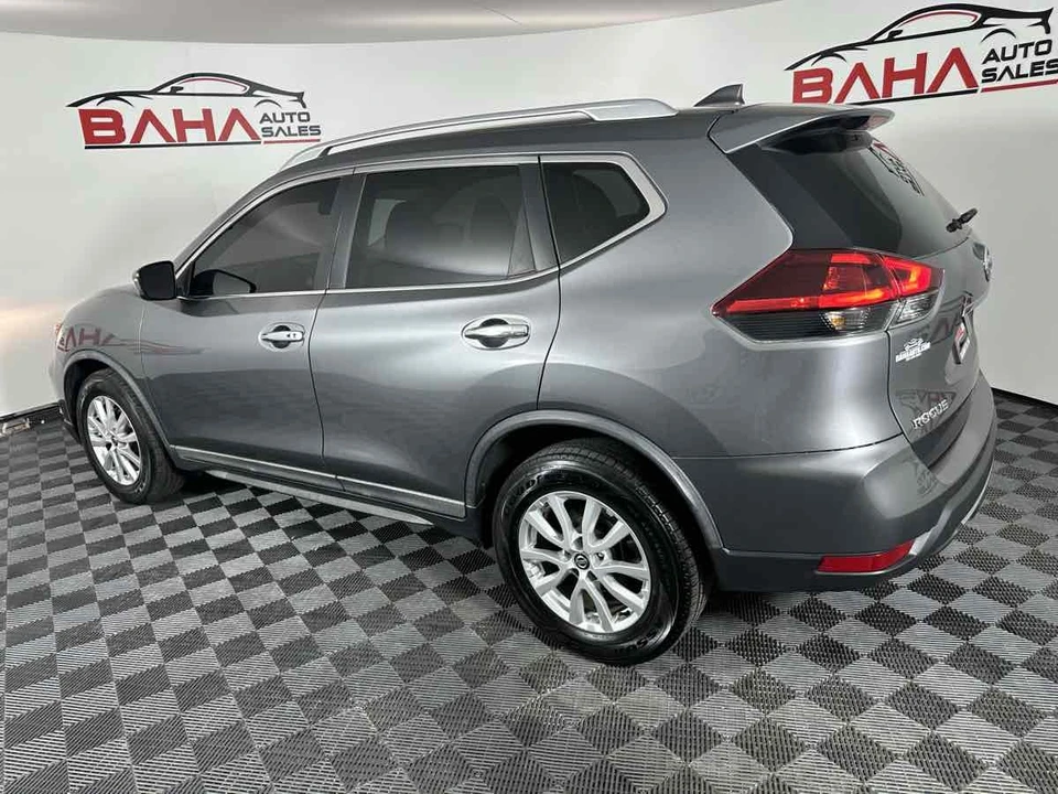 2018 Nissan Rogue - Image 5 of 21