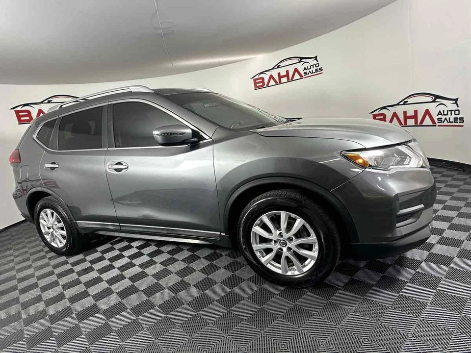 2018 Nissan Rogue - Image 12 of 21