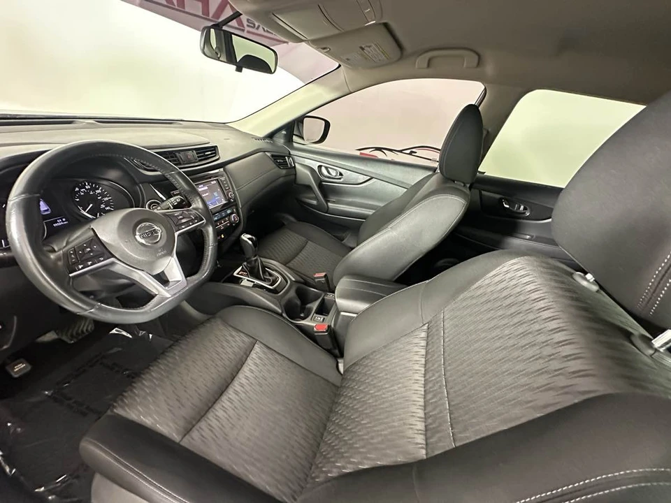 2018 Nissan Rogue - Image 20 of 21