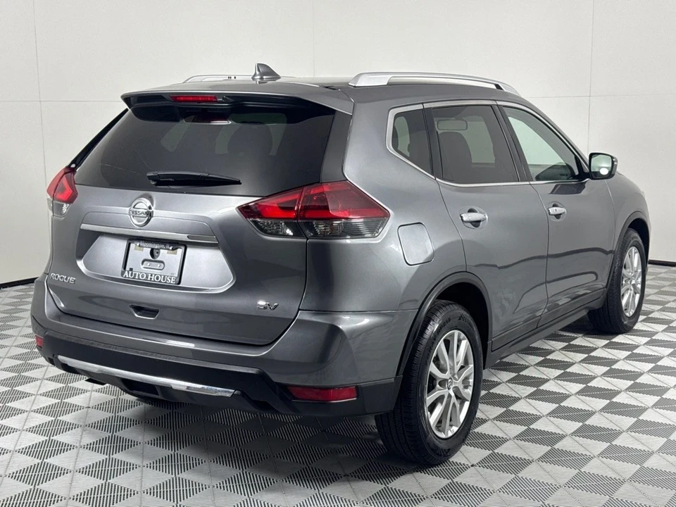 2018 Nissan Rogue - Image 5 of 12
