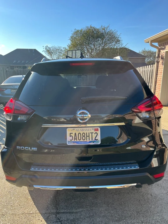 2018 Nissan Rogue - Image 16 of 16