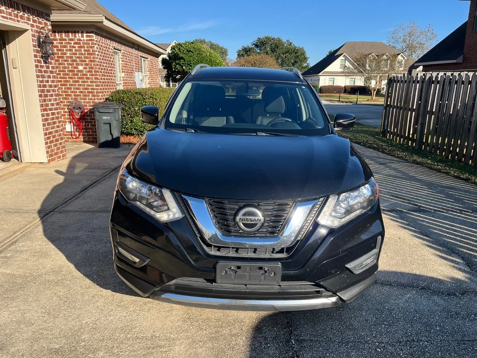 2018 Nissan Rogue - Image 2 of 16