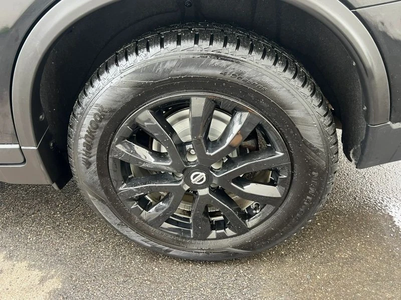 2018 Nissan Rogue - Image 11 of 12