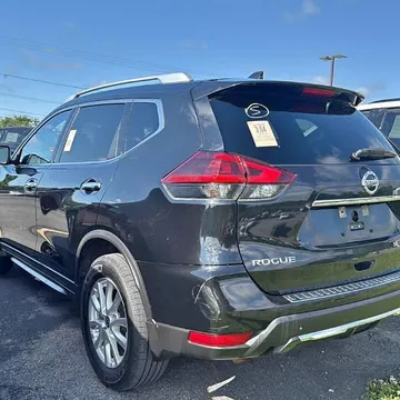 2018 Nissan Rogue SV