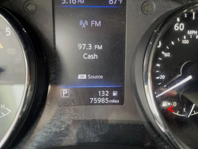 2018 Nissan Rogue - Image 17 of 19