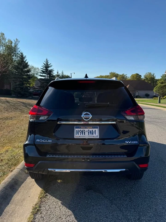 2018 Nissan Rogue - Image 3 of 9