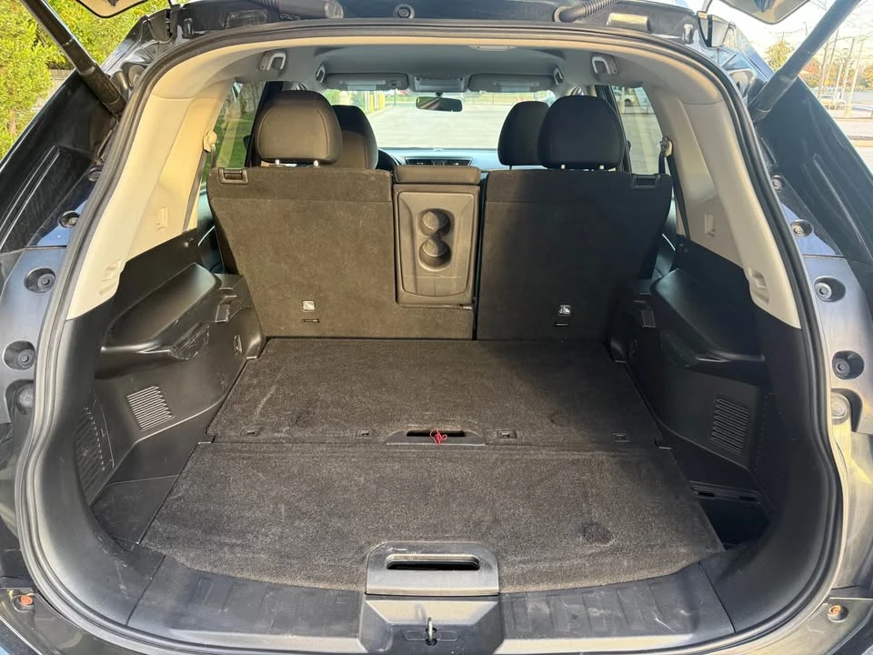 2018 Nissan Rogue - Image 12 of 18