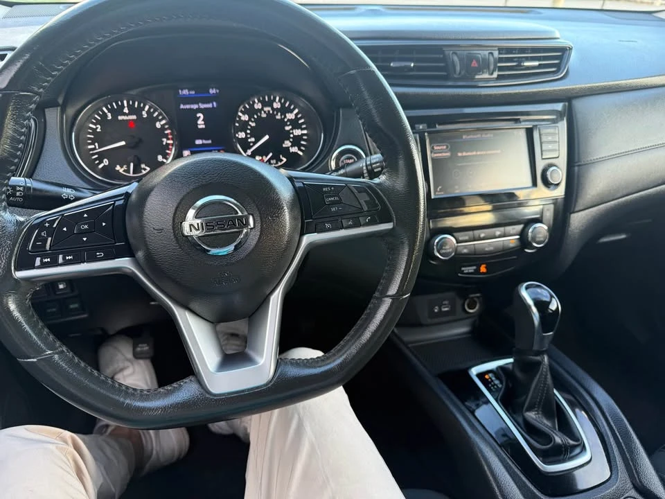 2018 Nissan Rogue - Image 17 of 18