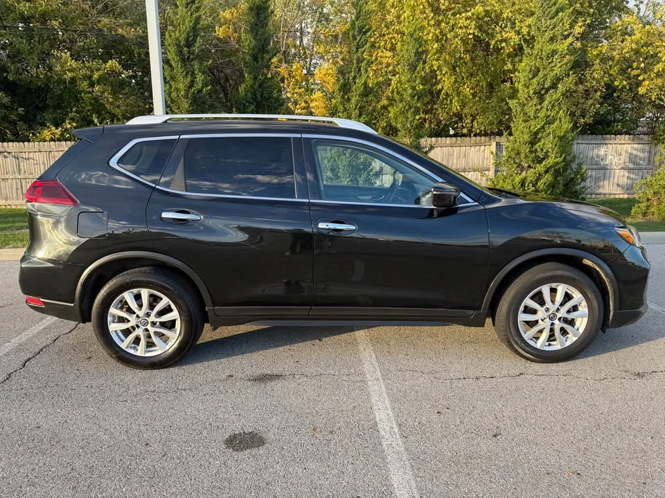 2018 Nissan Rogue - Image 5 of 18