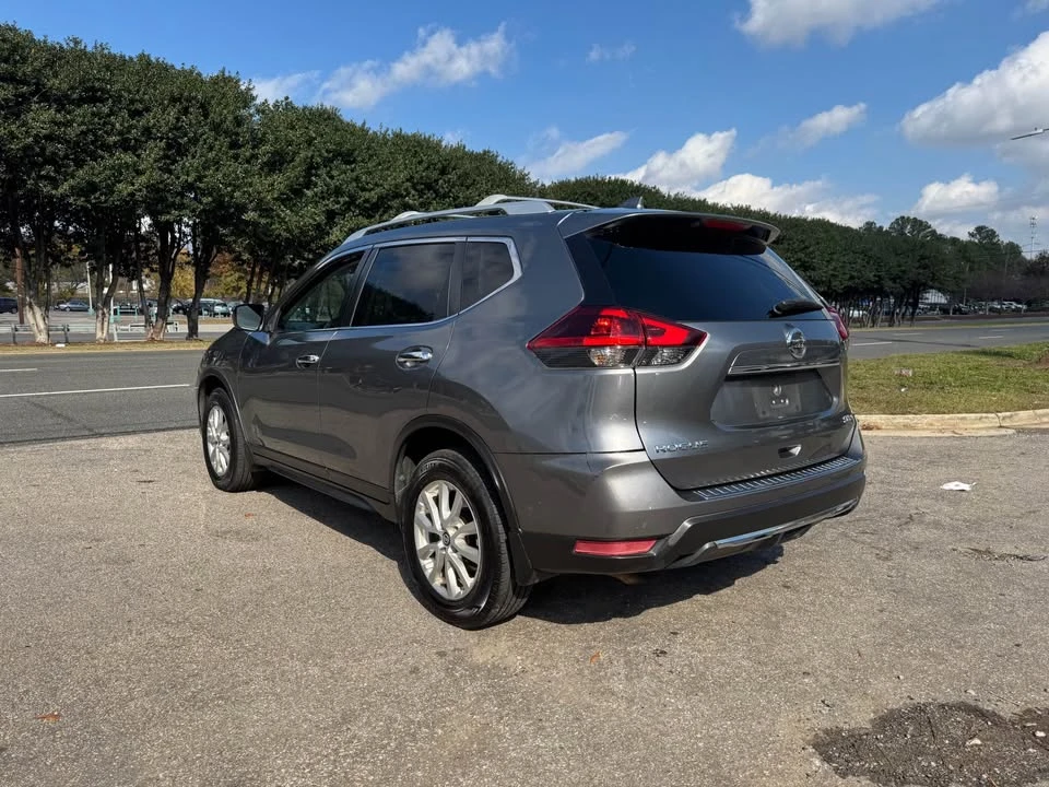 2018 Nissan Rogue - Image 16 of 17