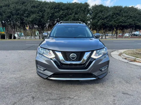 2018 Nissan Rogue · SV Sport Utility 4D