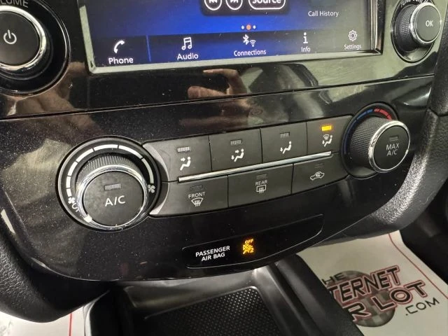 2018 Nissan Rogue - Image 21 of 21