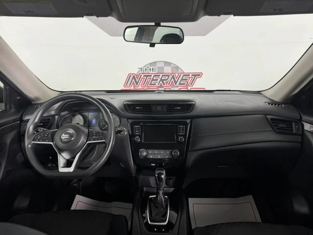 2018 Nissan Rogue - Image 11 of 12