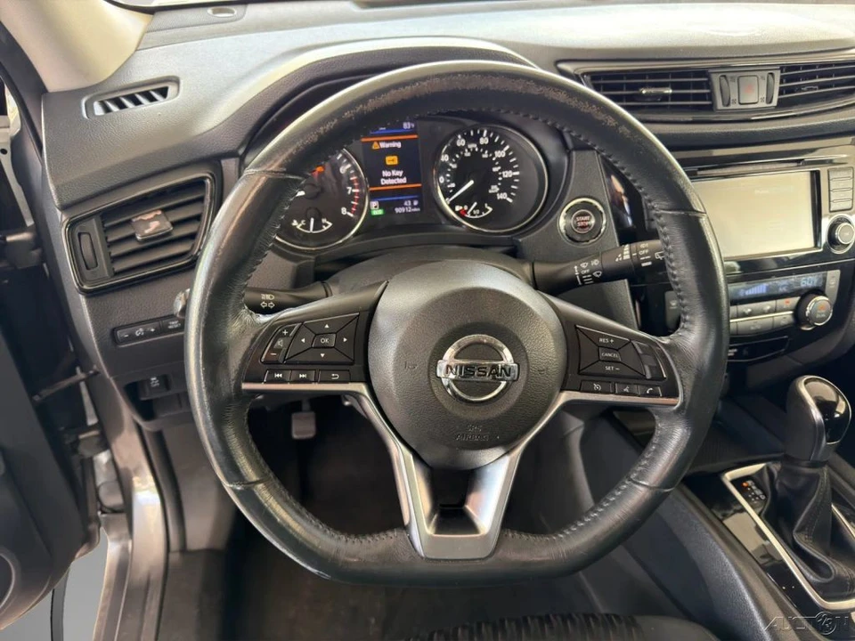 2018 Nissan Rogue - Image 9 of 21