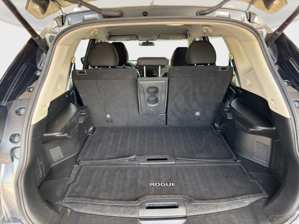 2018 Nissan Rogue - Image 21 of 21