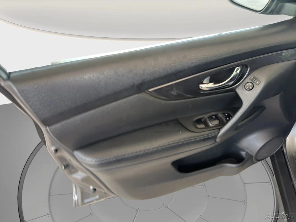 2018 Nissan Rogue - Image 13 of 21