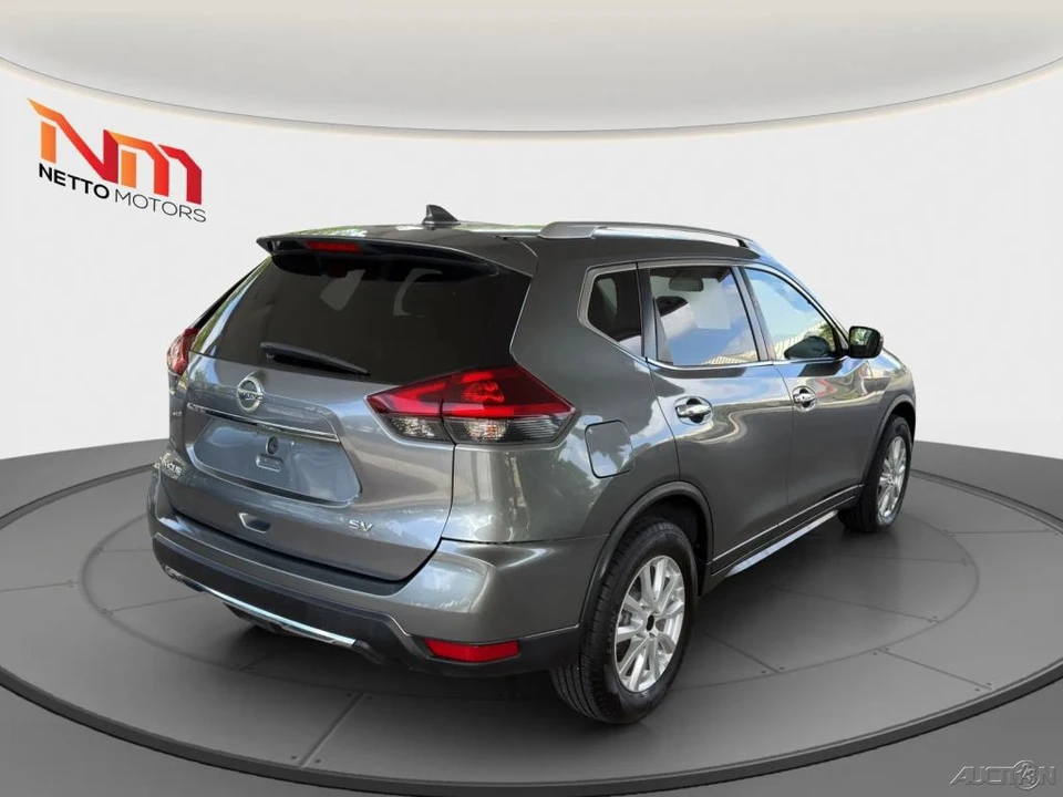 2018 Nissan Rogue - Image 5 of 21